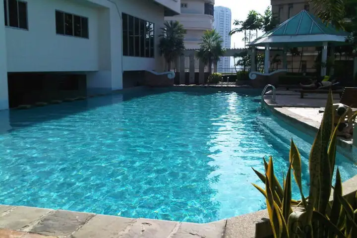 2-Bedroom Apartment for Rent in Phrom Phong, Bangkok