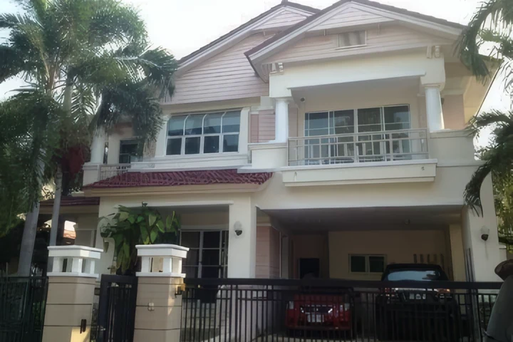บ้านเดี่ยวให้เช่าในหมู่บ้านนันทวัน ลาดกระบัง คิงส์แก้ว สุวรรณภูมิ กรุงเทพ