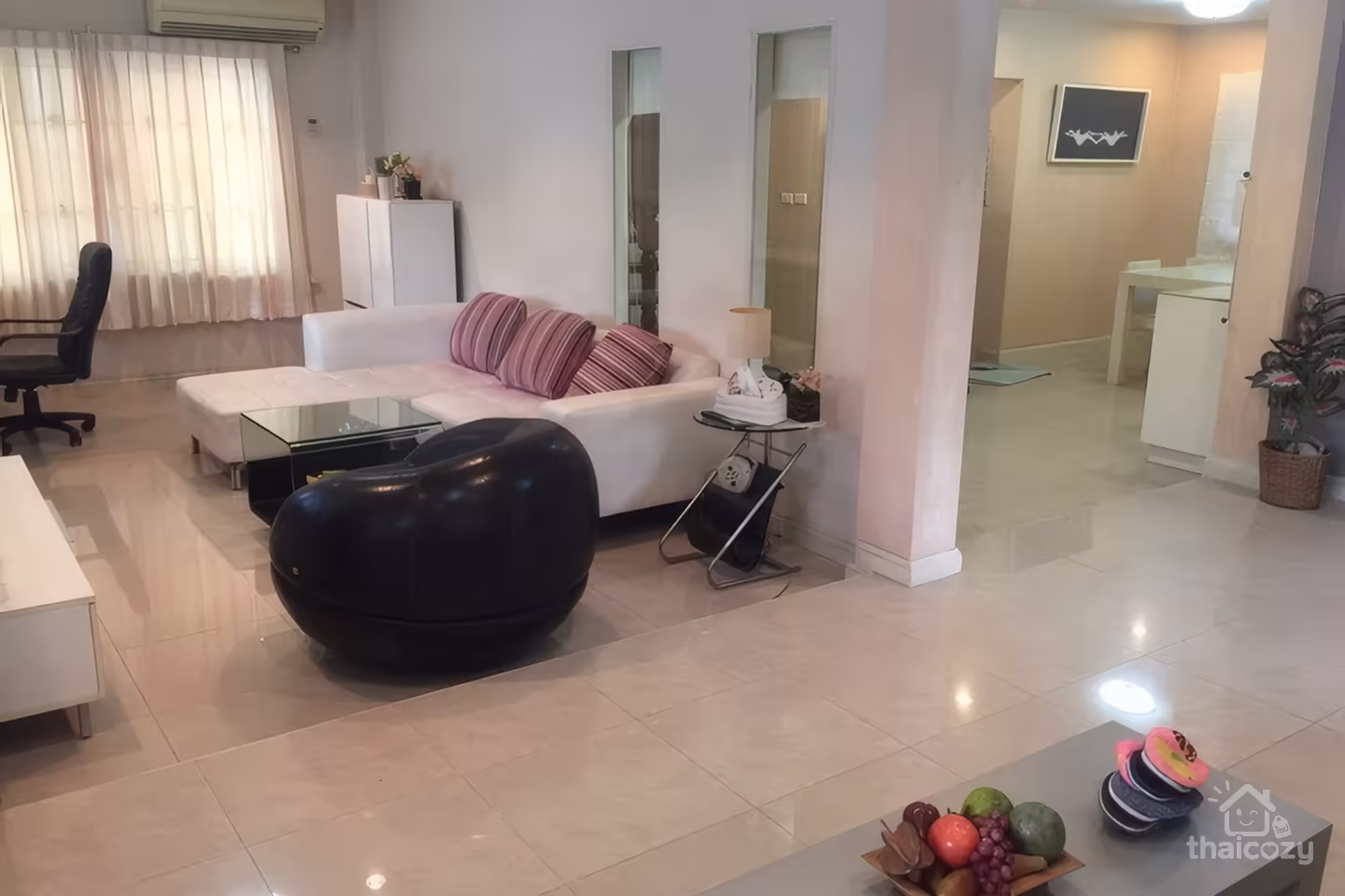 À louer : Maison parfaite à Ramkhamhaeng photo 1