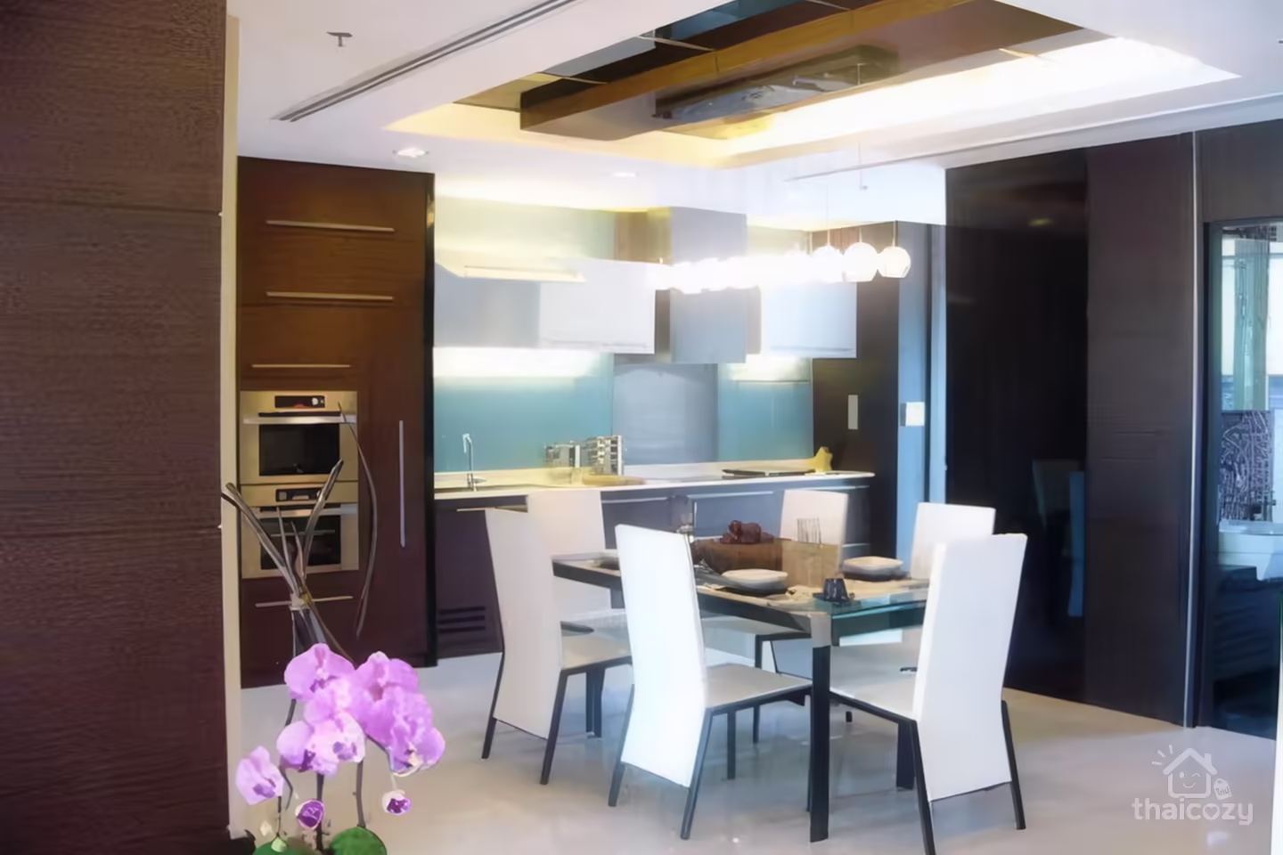 Naklua Beachfront Apartment for Rent photo 1