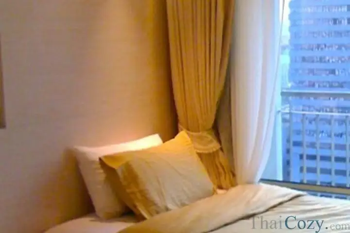 Brand new 1-bedroom apartment for rent at LPN Rama 9