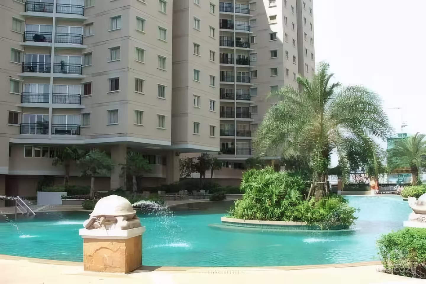 2-Bedroom Condo in Bangkok photo 1