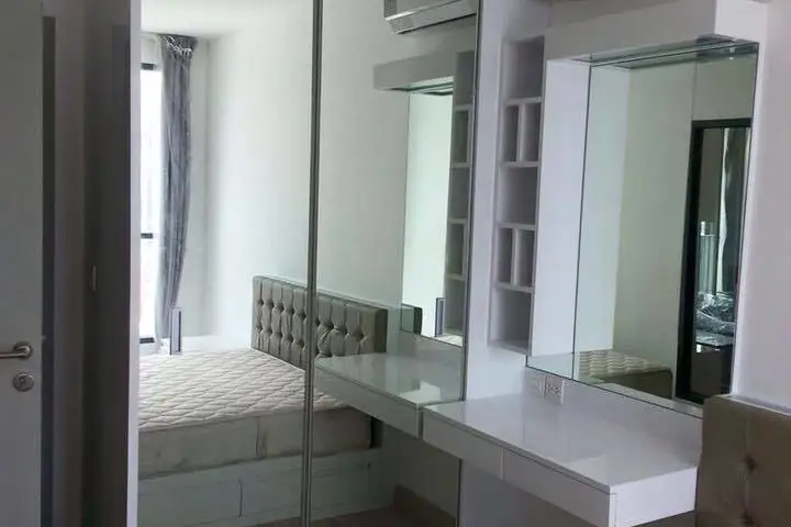 1 Bedroom Condo at Ideo Mobi Rama 9 for Rent