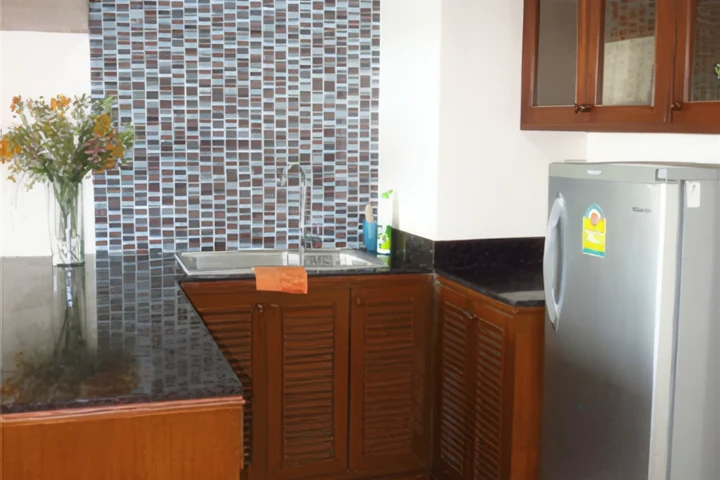 Appartement 1 chambre 75 m² récemment rénové à louer seulement 15 000 Baht/mois