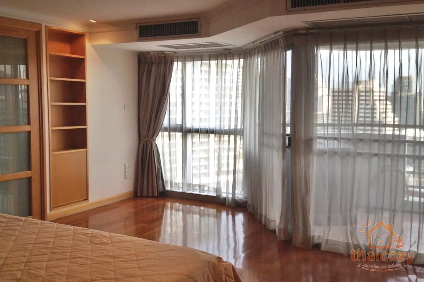 1 ห้องนอน 1 ห้องน้ำ 68 ตร.ม. ที่เดอะ วอเตอร์ฟอร์ด ไดมอนด์ photo 1