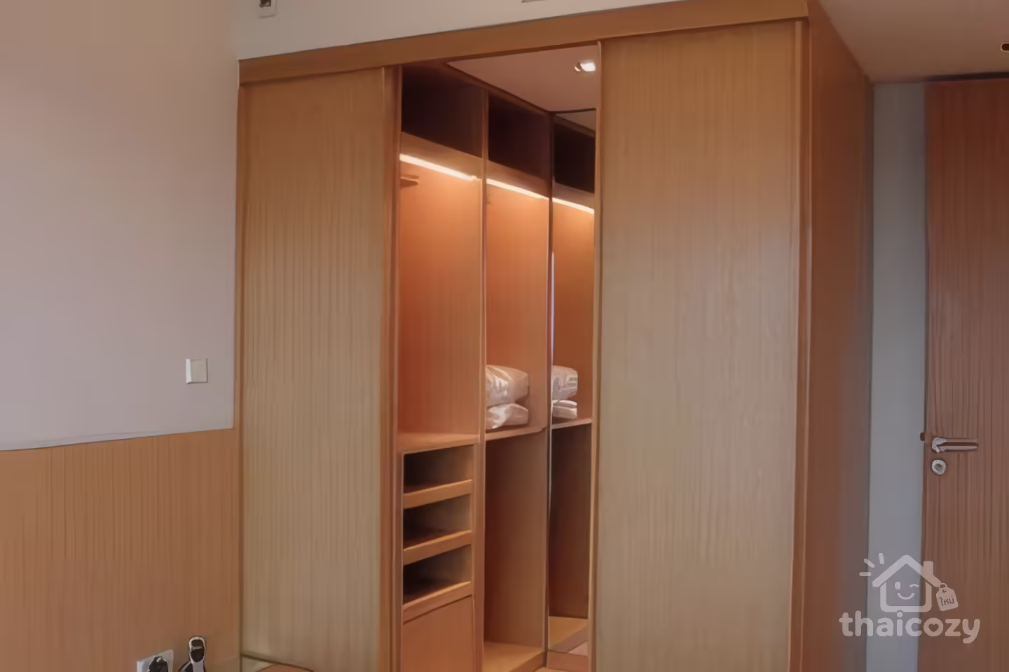 ให้เช่า: คอนโดมิเนียม 2 ห้องนอน ในสาทร กรุงเทพฯ photo 2