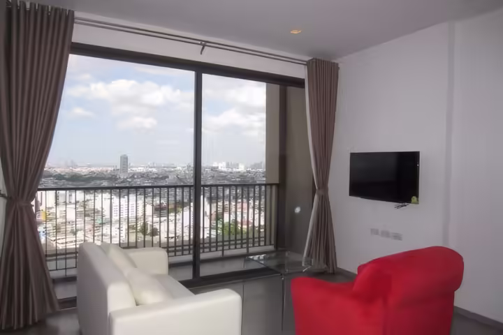 นายน์ บาย แสนสิริ – คอนโด 2 ห้องนอนให้เช่า ใกล้ BTS วงเวียนใหญ่ 35,000 บาท/เดือน
