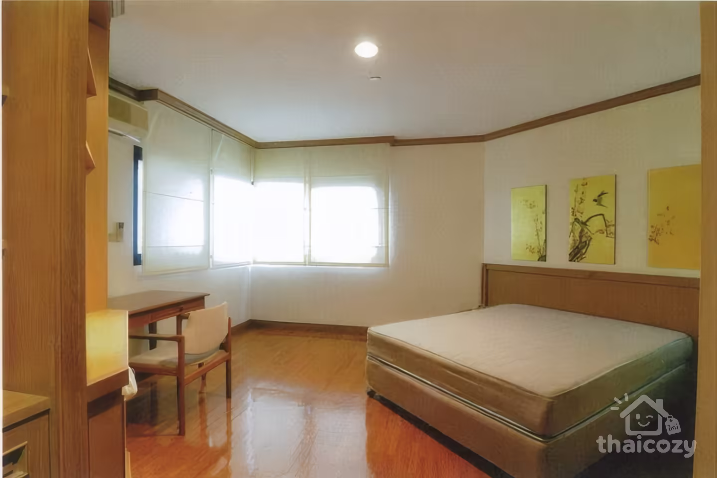 ให้เช่าคอนโด สาธร การ์เด้นส์ ใกล้ MRT ลุมพินี 95,000 บาท/เดือน photo 2