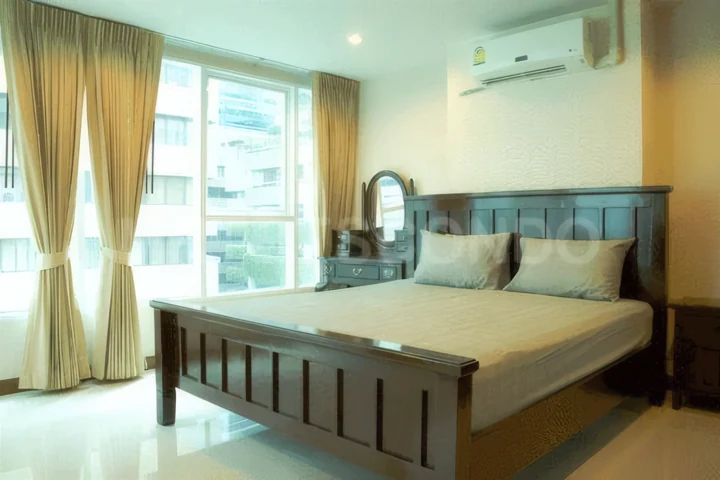 Sukhumvit Living Town - Condo for Rent near MRT Phetchaburi, 32,000 THB/month