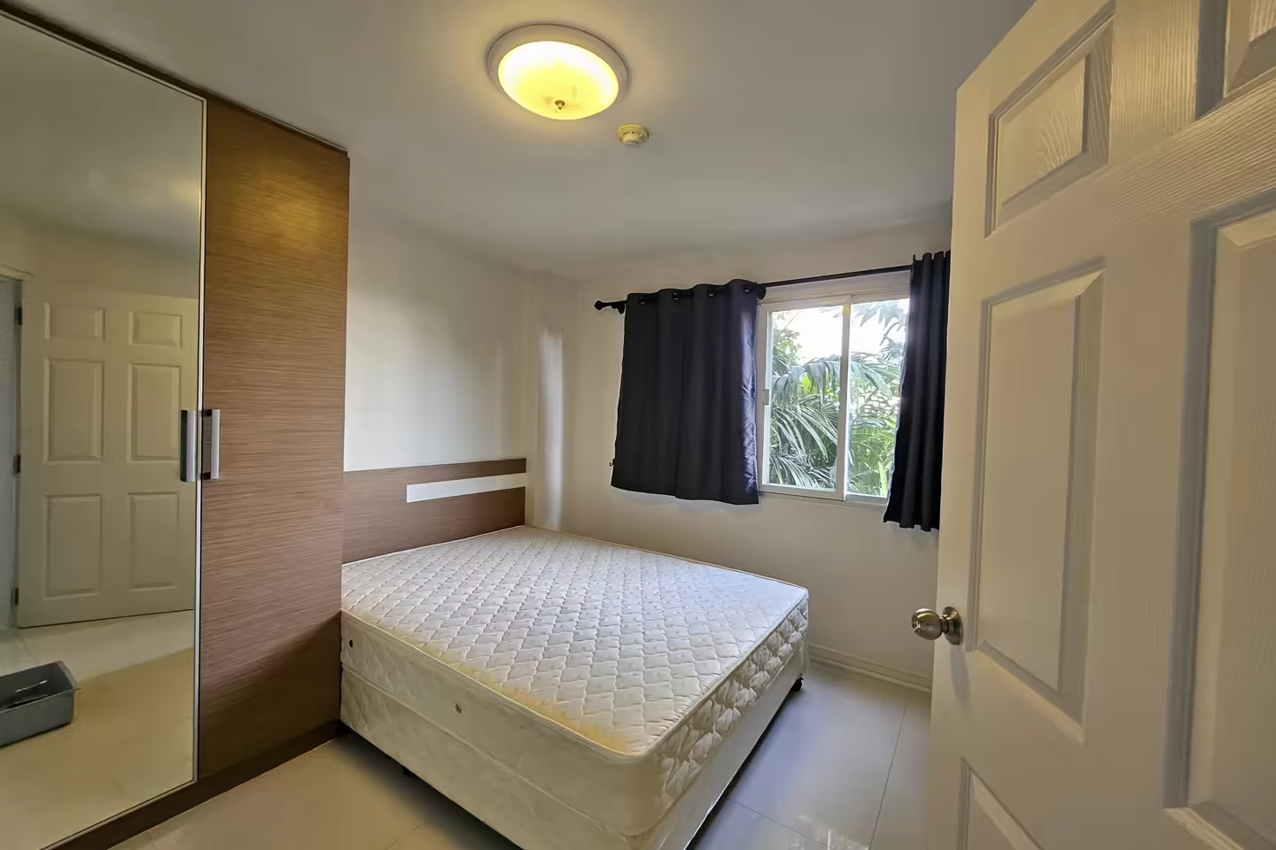 Lumpini Condo Town Bodindecha – 1 ch. à vendre photo 1