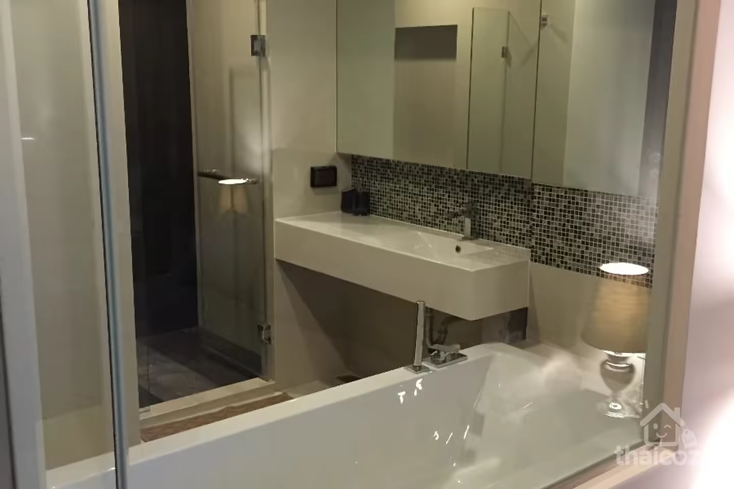 Appartement Rhythm Sukhumvit 44/1 près BTS Phra Khanong photo 2