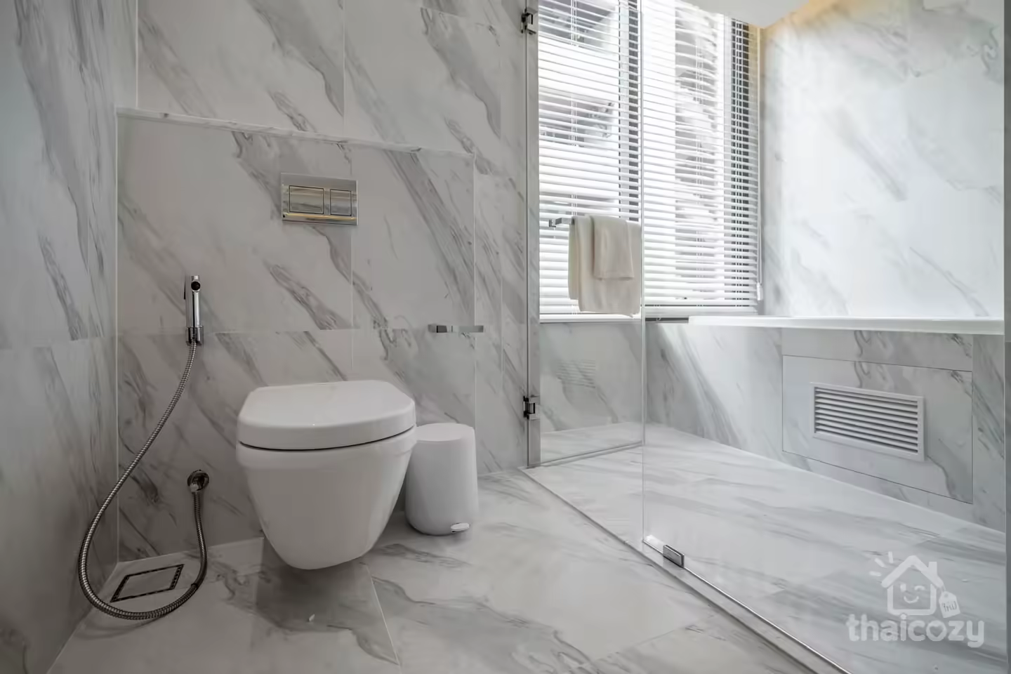 Muniq Sukhumvit 23 – 2BR 86 sqm on Floor 12 photo 2