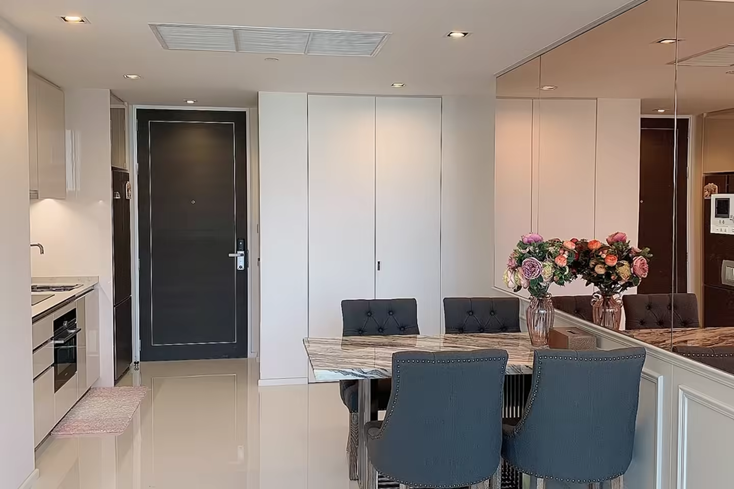 คอนโด The Bangkok Sathorn ขาย photo 2