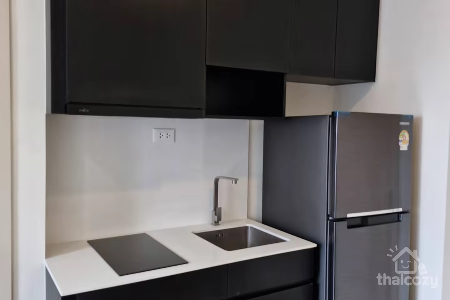 Appartement NUE District R9 à louer photo 2