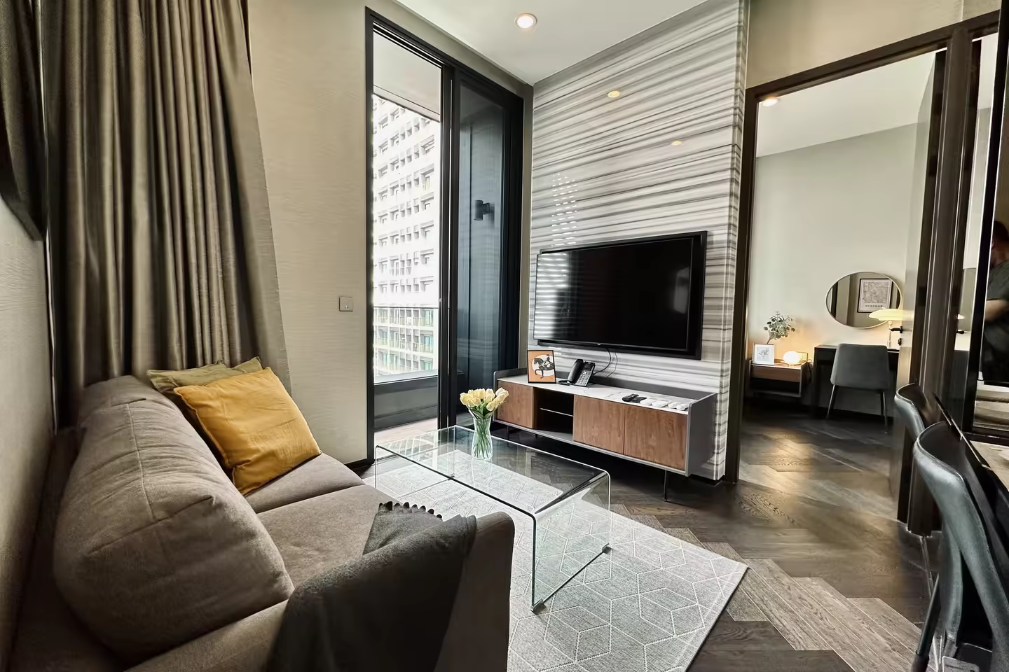 ขายคอนโด The Esse Sukhumvit 36 ชั้น 17 photo 2