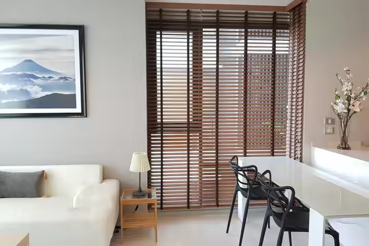 Rhythm Sukhumvit 42 Condo Near BTS Ekamai