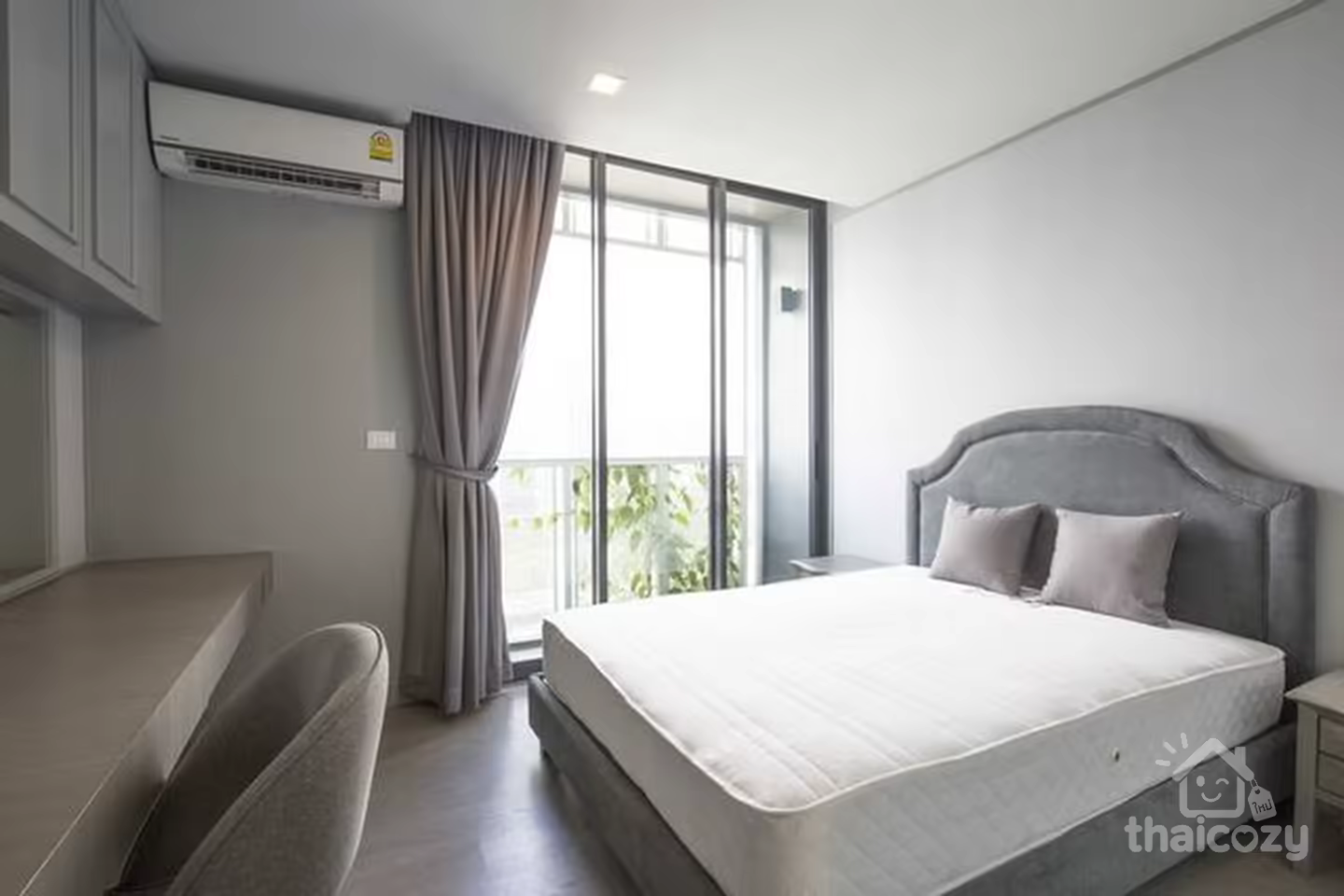 1-Bedroom Condo for Rent in Din Daeng photo 2