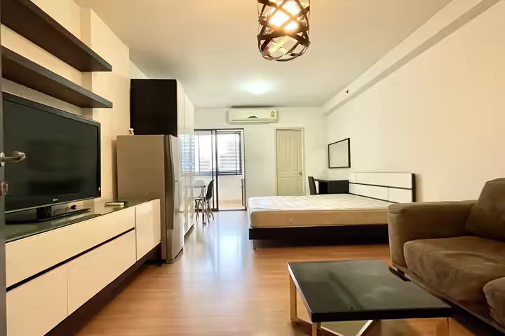 Appartement en hauteur près de The Mall Ramkhamhaeng, à seulement 50 mètres