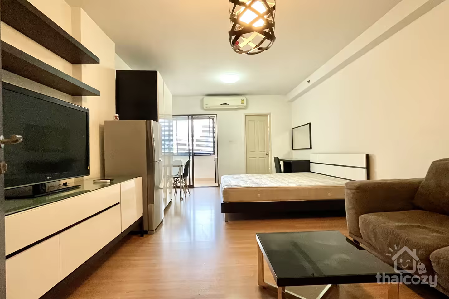 Appartement en hauteur près de The Mall Ramkhamhaeng, à seulement 50 mètres photo 1