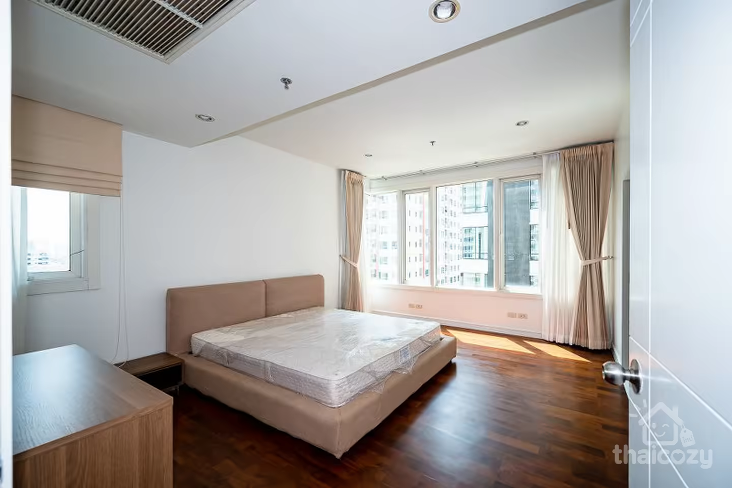 ให้เช่าคอนโด Baan Siri 24 ชั้นสูง 2 ห้องนอน 98 ตร.ม. photo 2