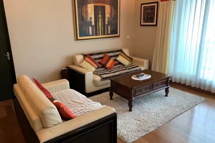 Luxury 2BR Condo at The Address Chidlom