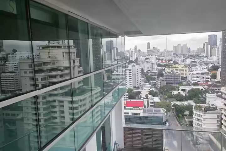 คอนโด เลอ ราฟฟีน จามจุรี สุขุมวิท 31