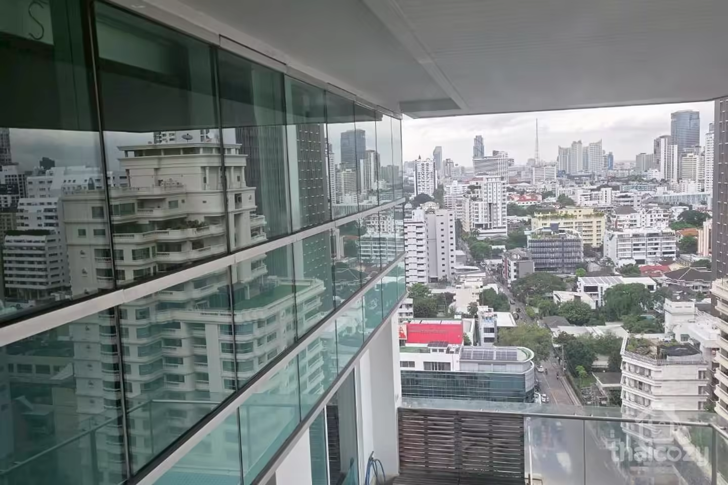 คอนโด เลอ ราฟฟีน จามจุรี สุขุมวิท 31 photo 1