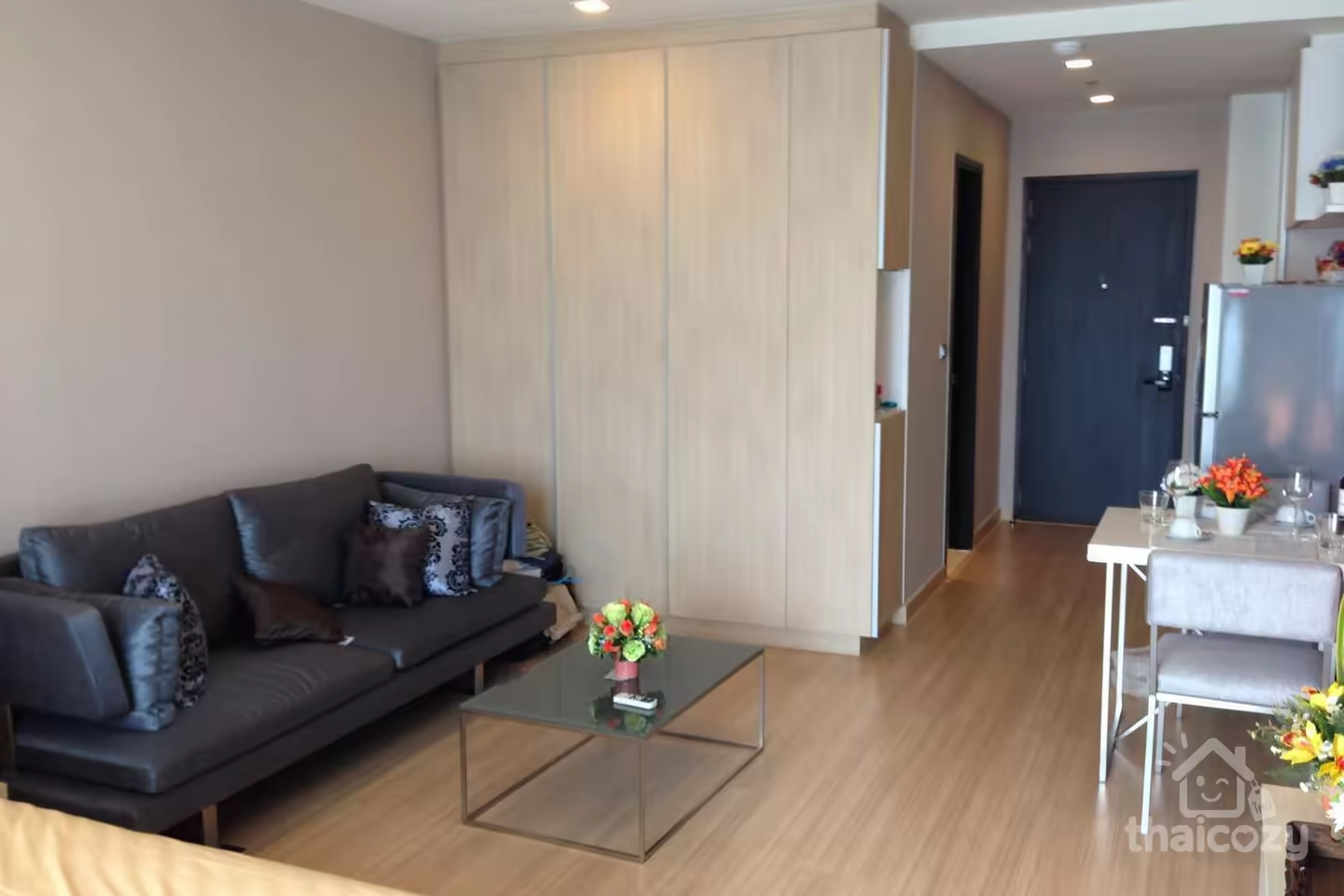 Sky Walk Condo Studio Near BTS Phra Khanong photo 2