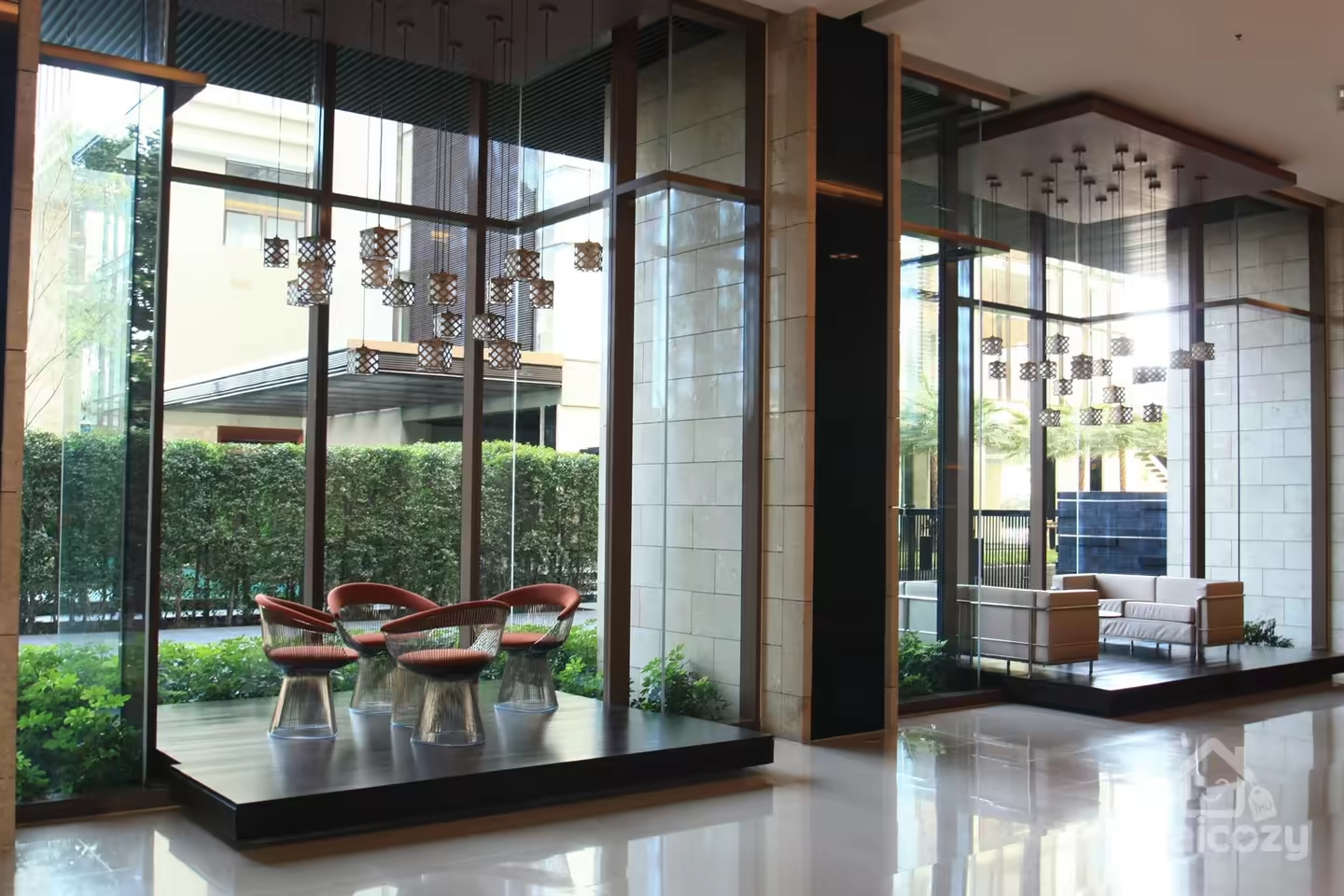 ให้เช่า 2 ห้องนอน คอนโด The Emporio Place photo 1