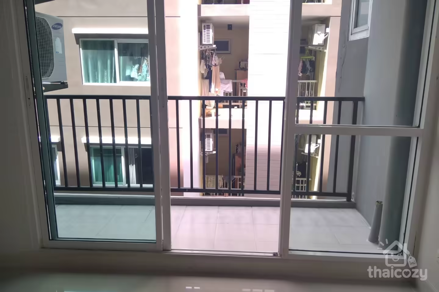 Condo Levo Ladprao 18 Phase 2 photo 2