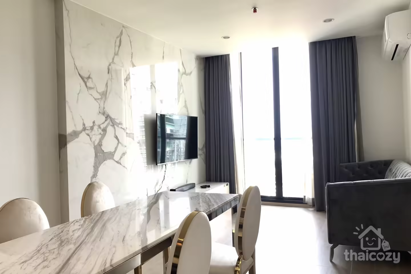 Noble Recole 2BR Condo Near BTS Asok photo 1
