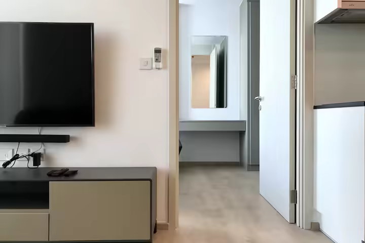 Noble Recole 2BR Near BTS Asok
