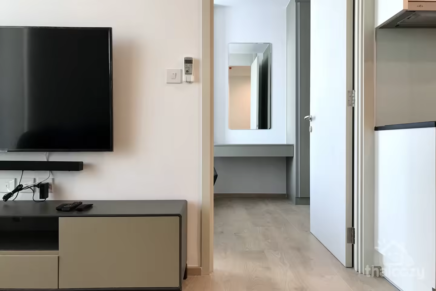 Noble Recole 2BR Near BTS Asok photo 1