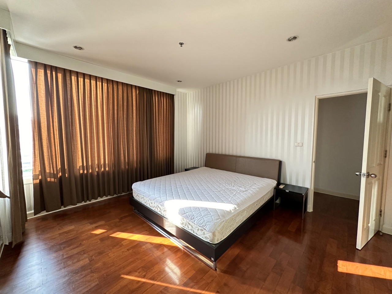 Appartement 2 chambres près de BTS Phrom Phong photo 2