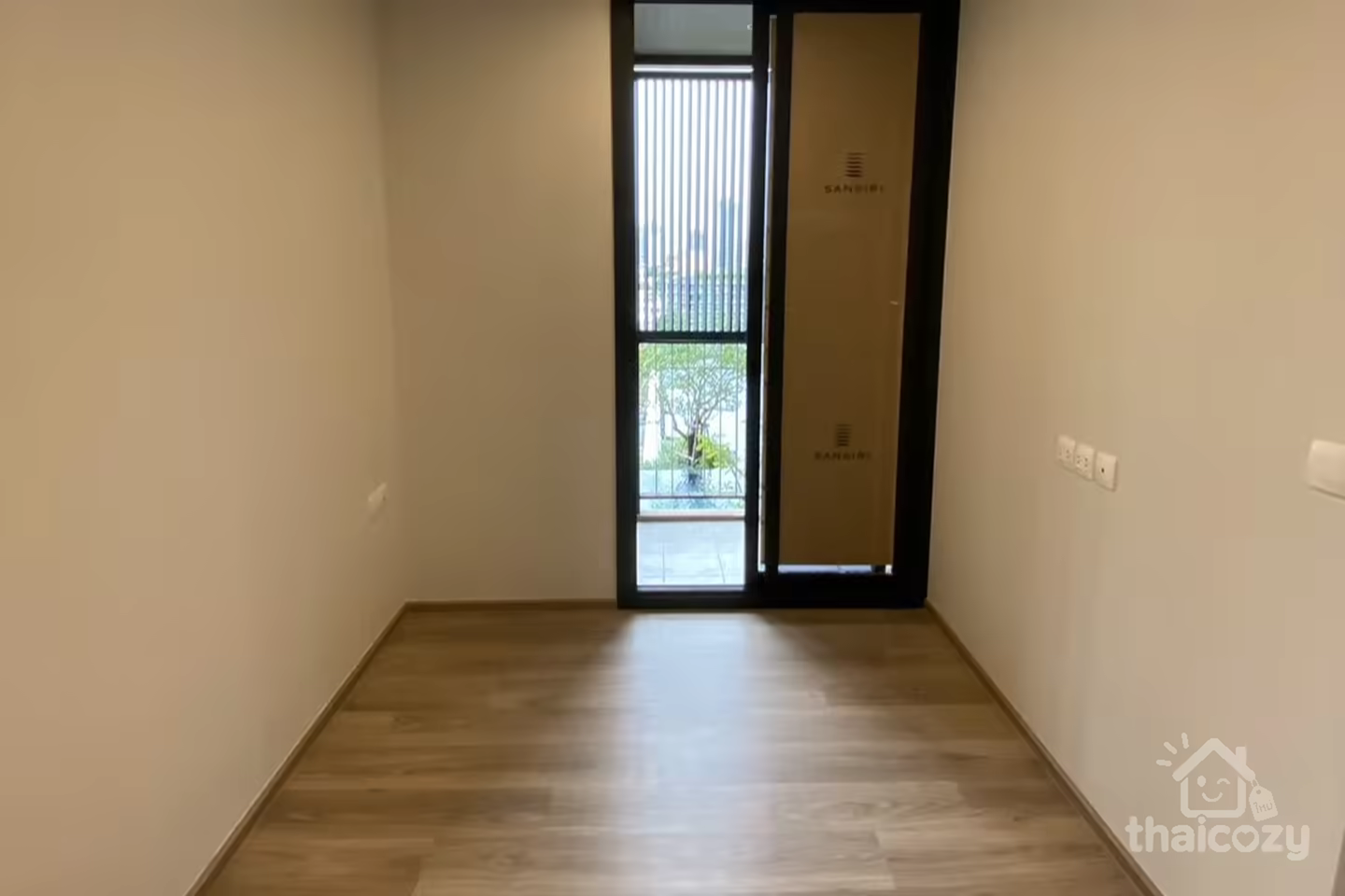 Oka HAUS 1-Bed Condo in Khlong Tan photo 2