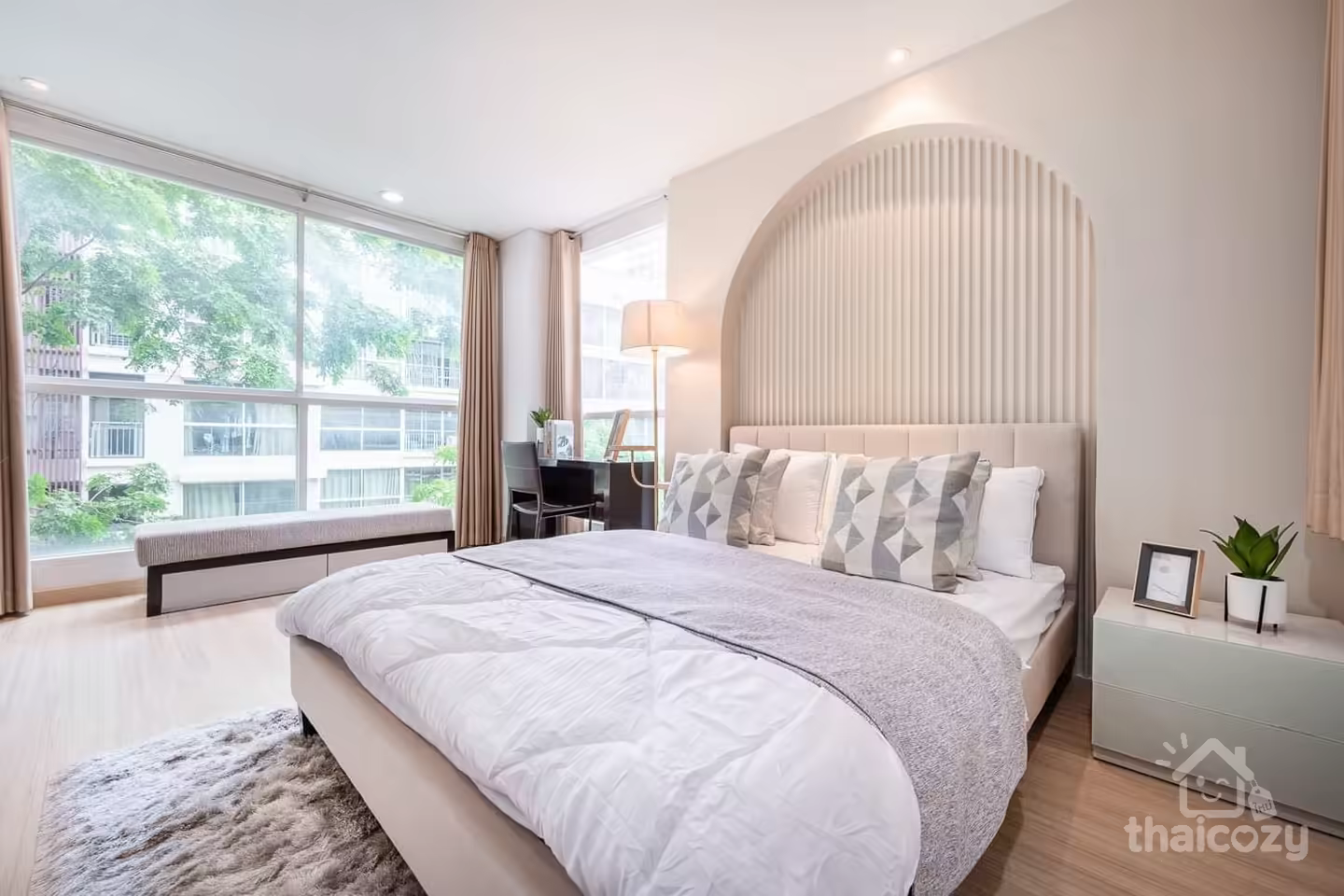 The Address Pathumwan Condo Near BTS photo 2