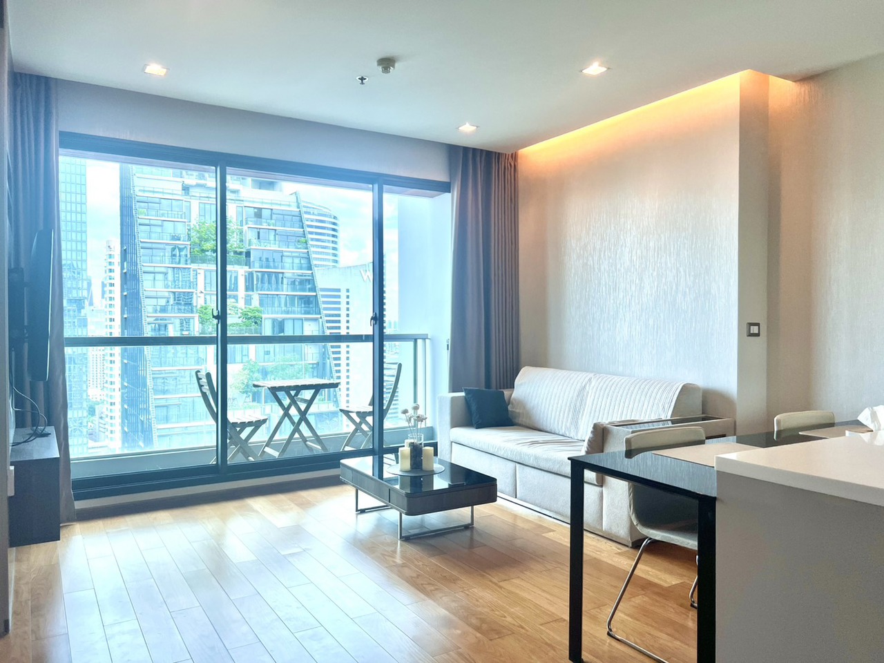 ให้เช่า คอนโด The Address Sathorn 55 ตร.ม. photo 1