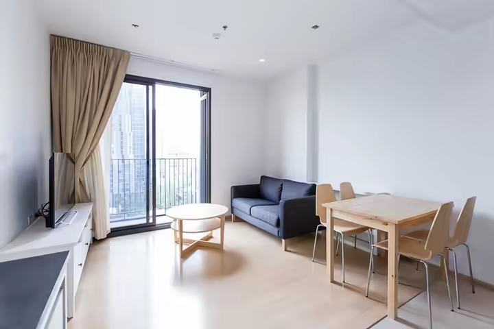 HQ Thonglor Condo by Sansiri