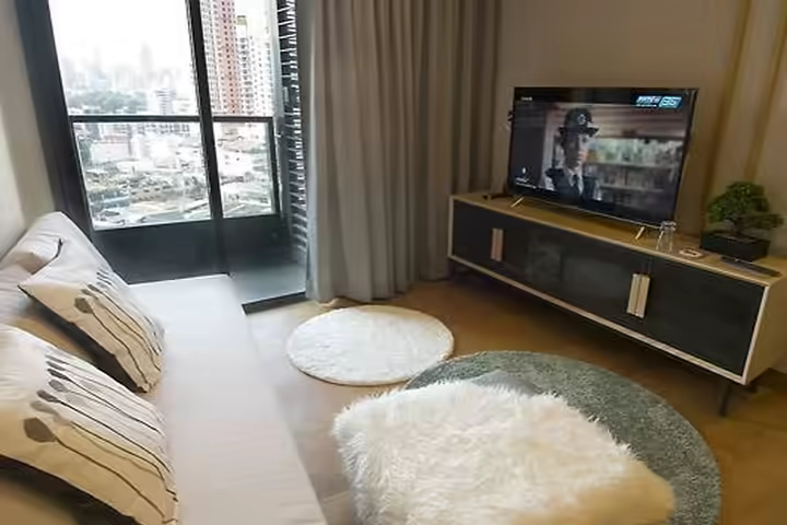 The Lumpini 24, great modern and luxury style condo.