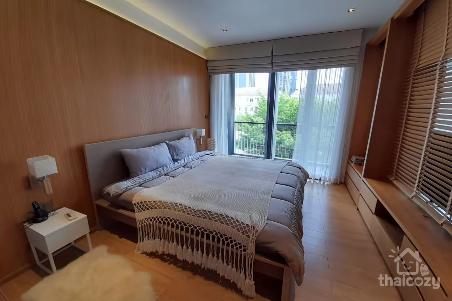 Luxury Condo Rent in Khlong Toei photo 2