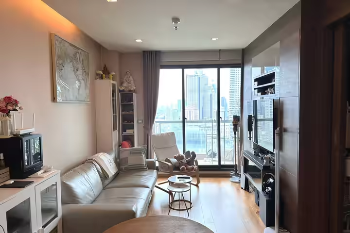 คอนโดหรู The Address Sathorn