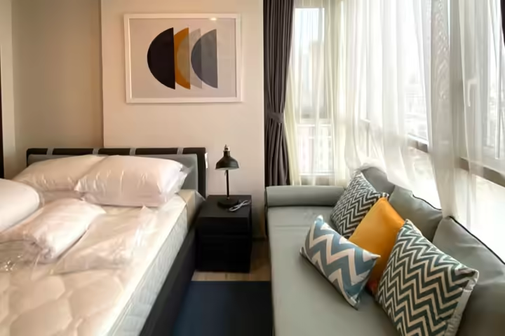 XT Huai Khwang Condo près du MRT