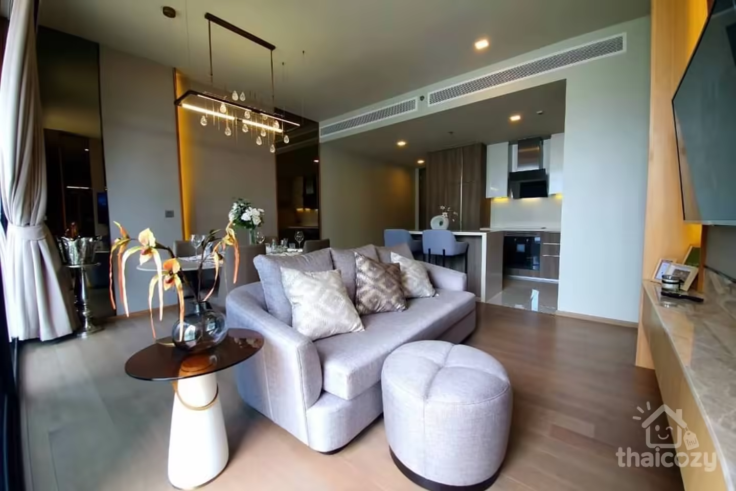 Celes Asoke 2BR 86m2 vue parc photo 1