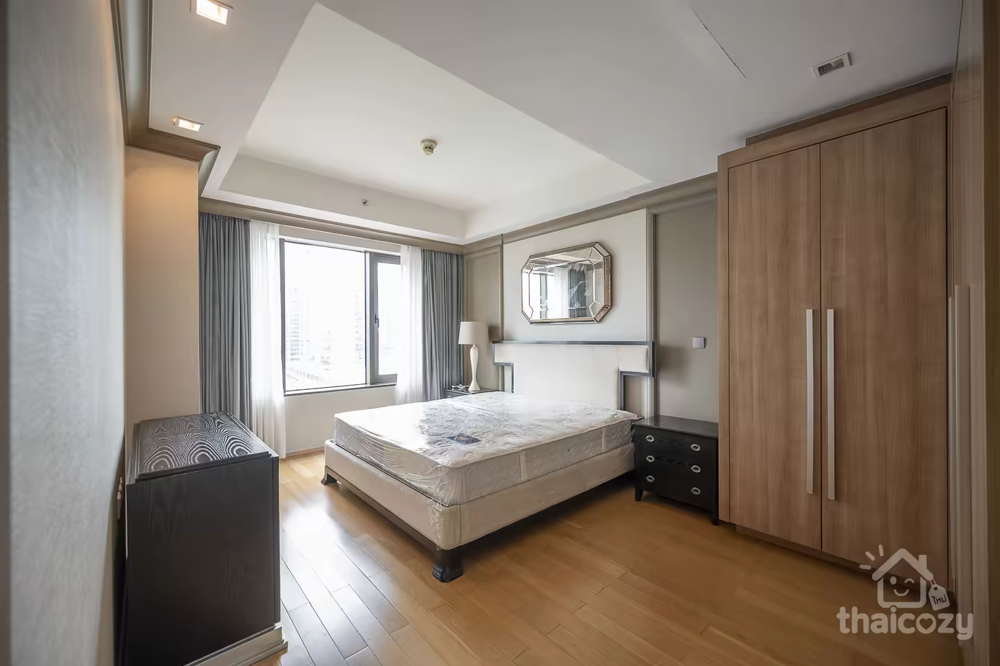 Prive by Sansiri – 3BR Luxe Condo Lumphini photo 2