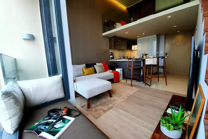 The Esse Asoke 2BR Condo de Luxe