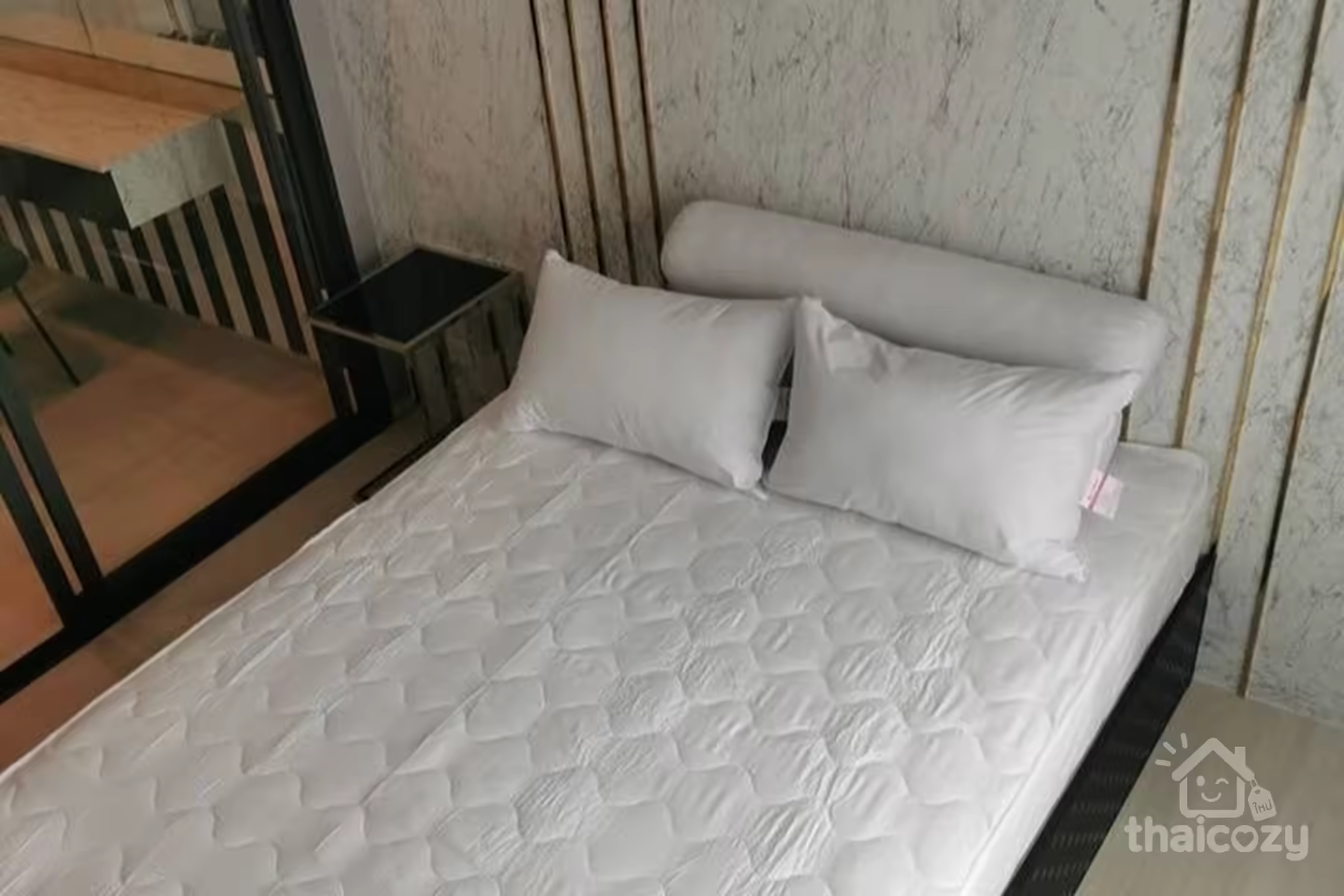 Life 1 Wireless 21st Floor 1BR Near BTS Ploen Chit photo 2
