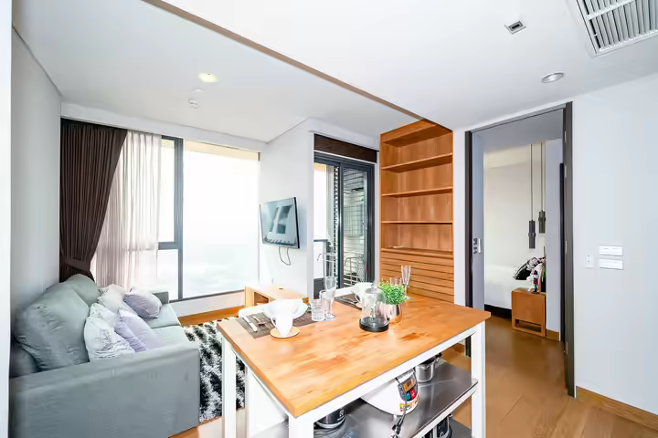 คอนโดสูง ชั้น 38 ตร.ม. ลุมพินี 24