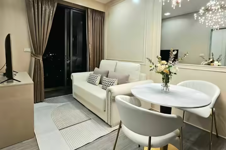Nye by Sansiri 1BR 36 sqm Near BTS Krung Thon Buri