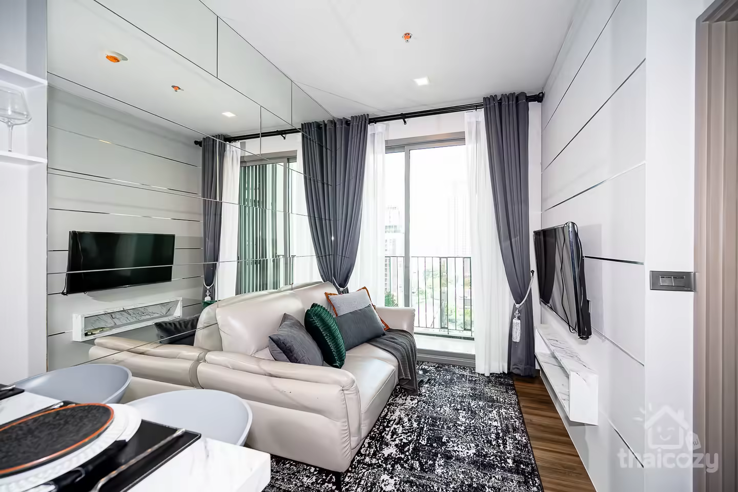 Ceil by Sansiri 1BR Condo à Ekkamai photo 1