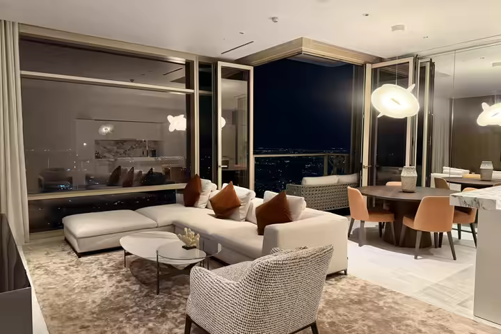 Four Seasons Residences Luxury 73F Chao Phraya